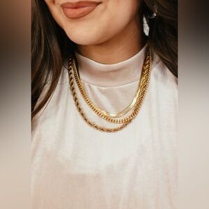 TOVA best selling Vintage Gold-Tone Triple chain Necklace